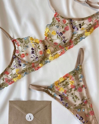 S M L puta inferior atractiva de la ropa interior del sujetador de la pornografía sensual atractiva de las ligas